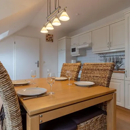 Ferienwohnung-7-auszeit-in-der-villa-annabelle *